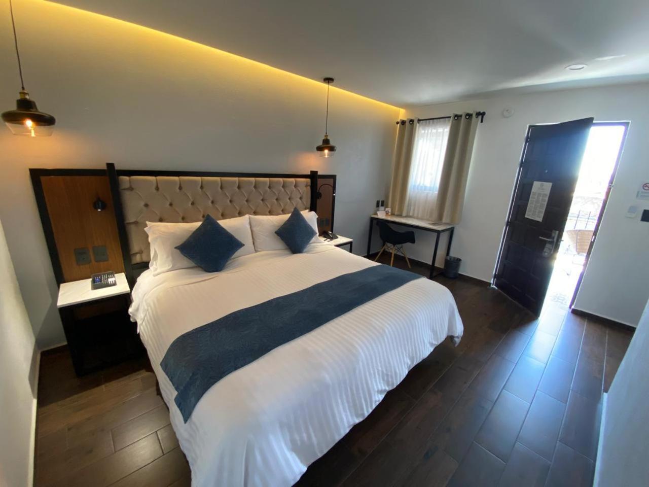 Hotel Boutique Casa Loreta Querétaro Екстериор снимка